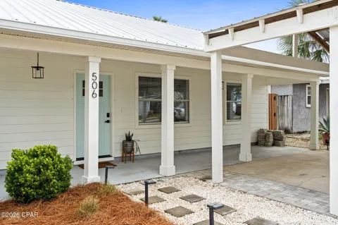 506 Dolphin Drive