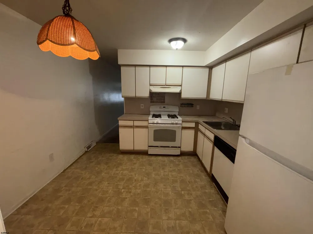 21G Oyster Bay Road Absecon, NJ 08401