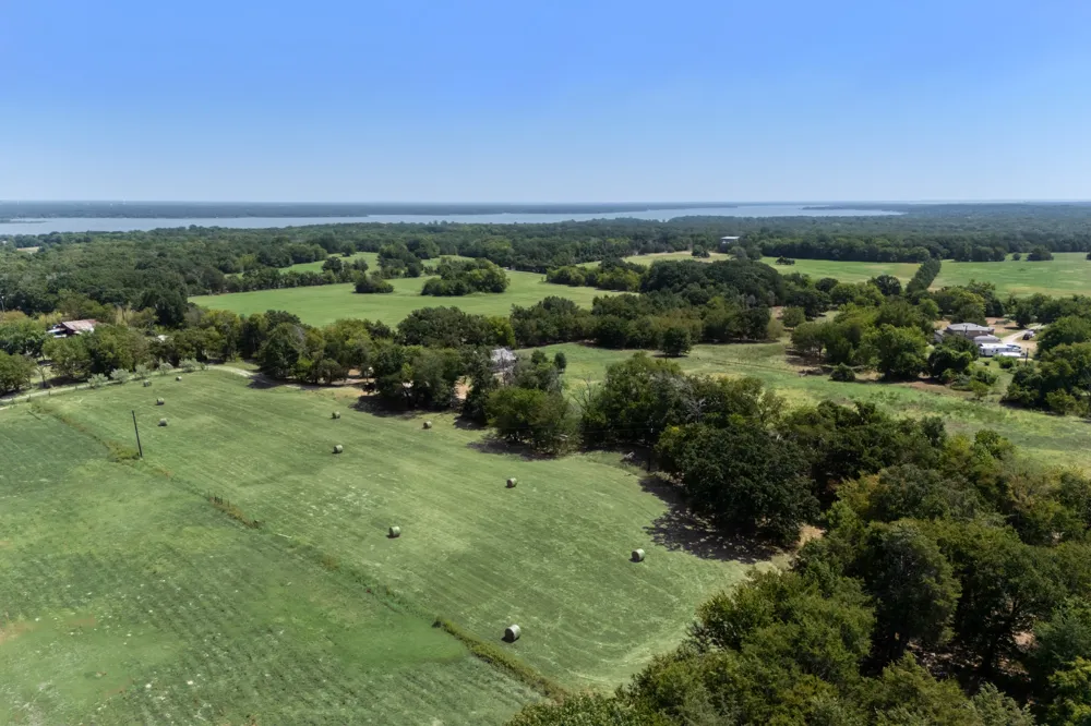 13905 Debbie Lane Quinlan, TX 75474