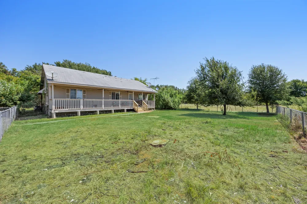 13905 Debbie Lane Quinlan, TX 75474