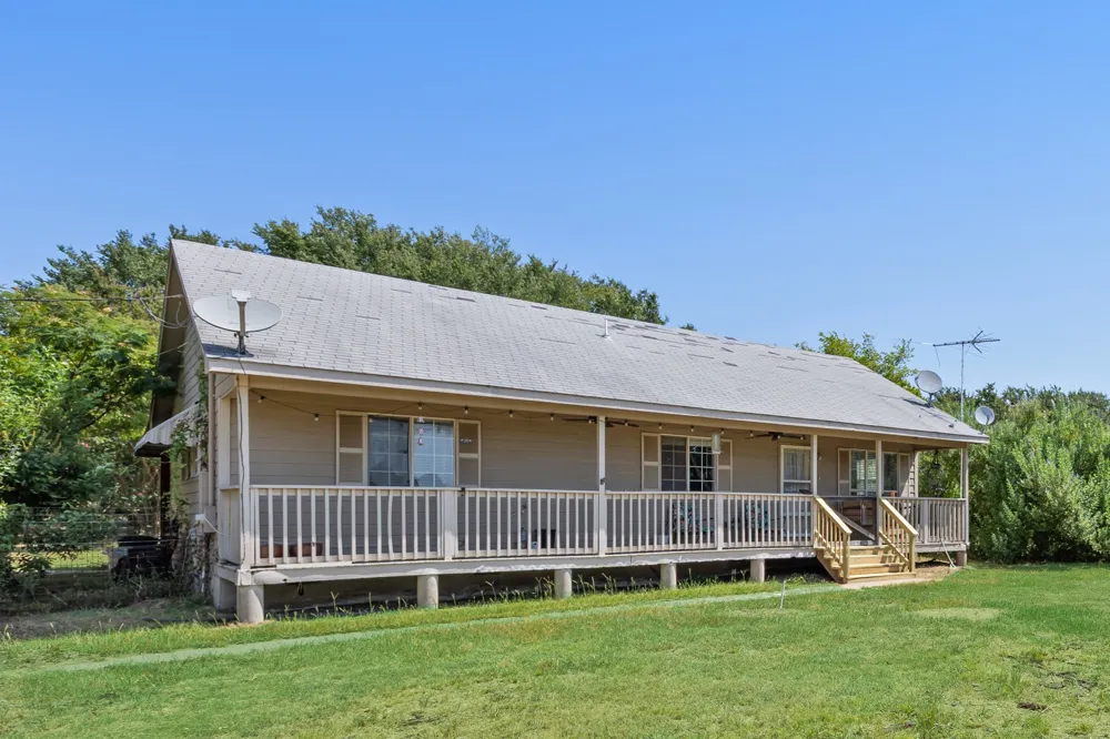 13905 Debbie Lane Quinlan, TX 75474