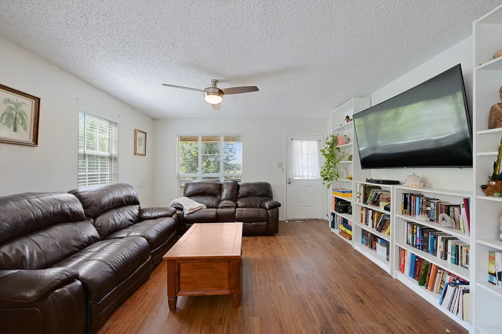 13905 Debbie Lane Quinlan, TX 75474