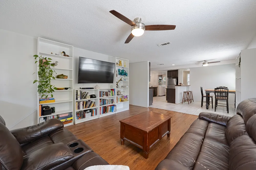 13905 Debbie Lane Quinlan, TX 75474