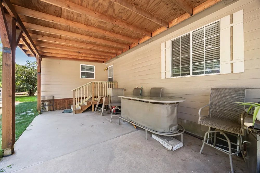 13905 Debbie Lane Quinlan, TX 75474