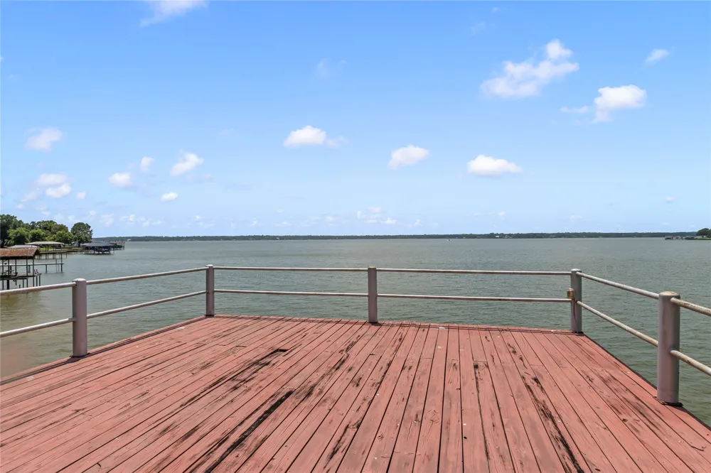179 Autumn Wood Trail Gun Barrel City, TX 75156