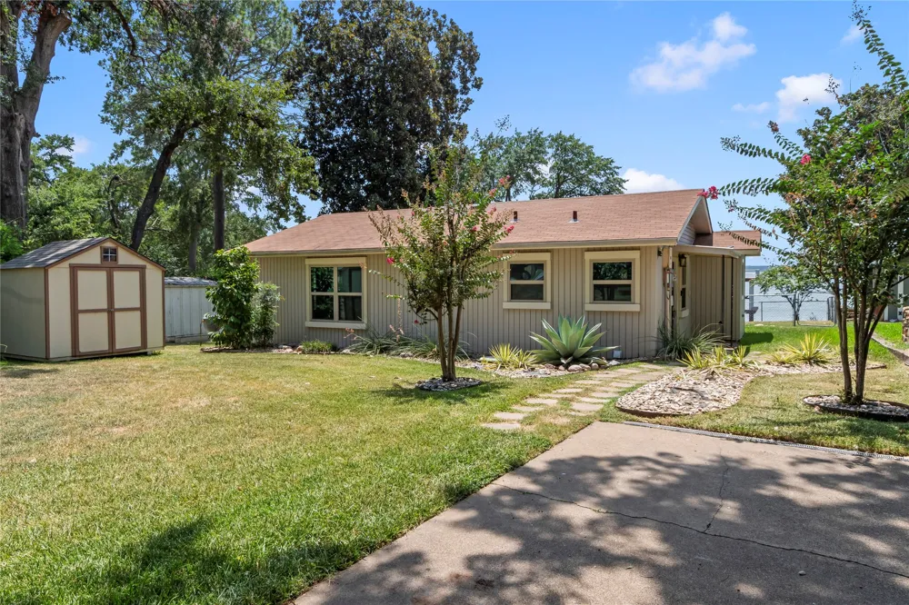 179 Autumn Wood Trail Gun Barrel City, TX 75156