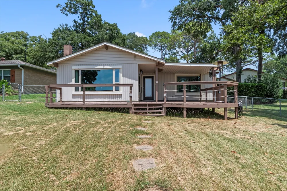 179 Autumn Wood Trail Gun Barrel City, TX 75156