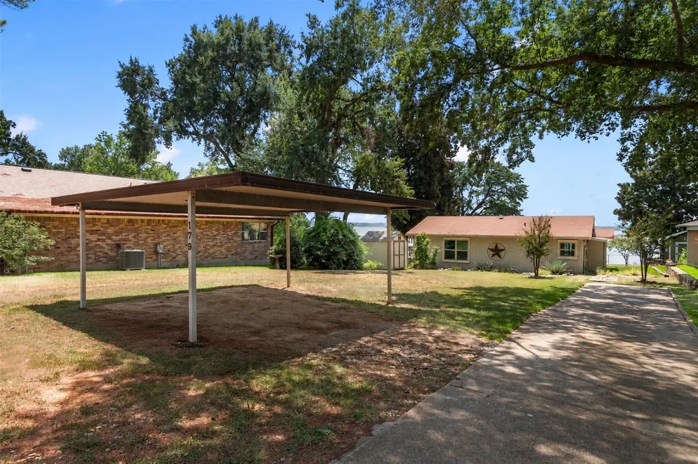 179 Autumn Wood Trail Gun Barrel City, TX 75156