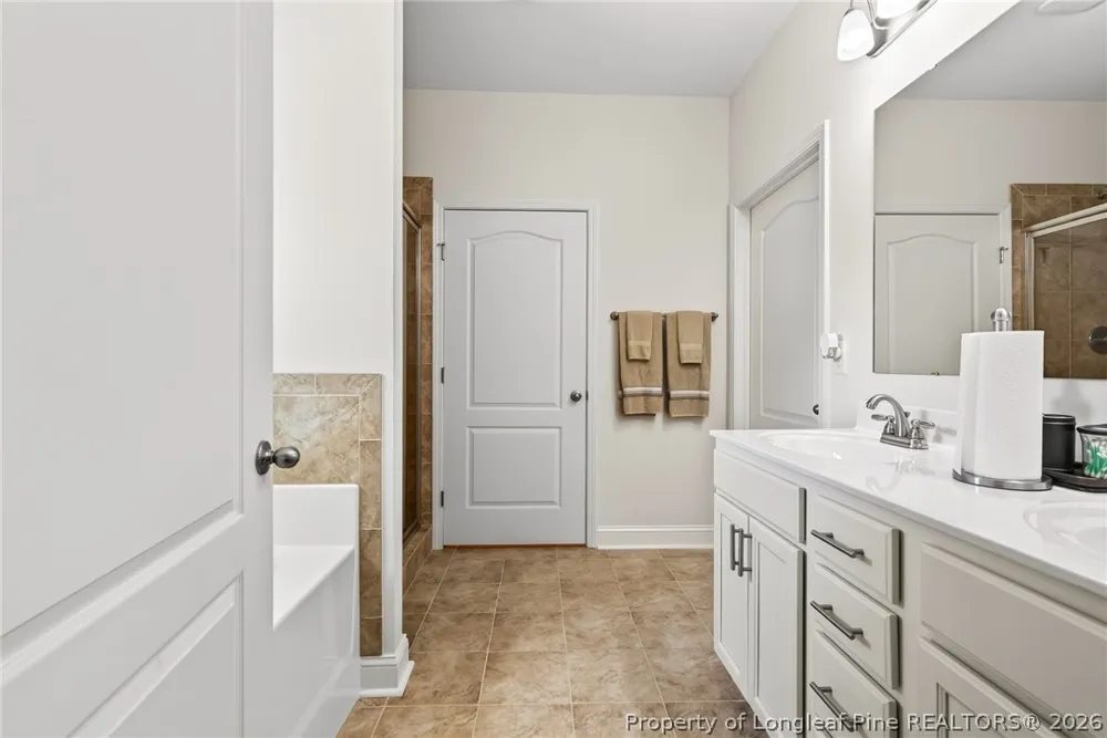 346 Bridgehaven Drive Raeford, NC 28376