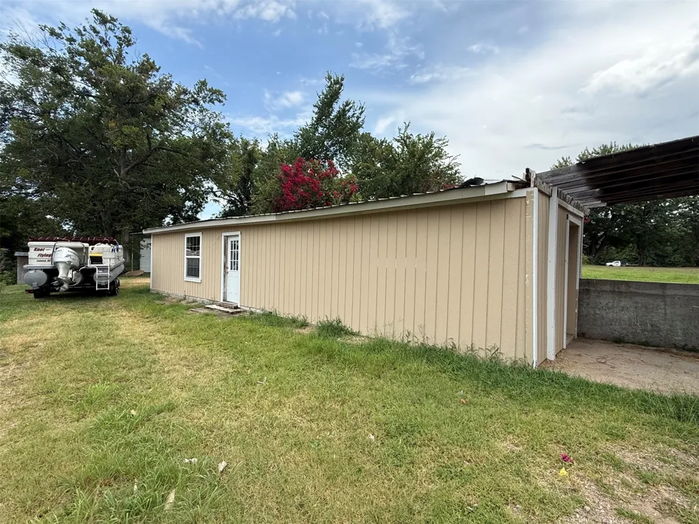 417705 E 1210 ROAD Eufaula, OK 74432