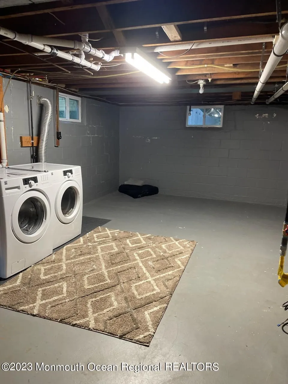 189 Whalepond Road Oakhurst, NJ 07755