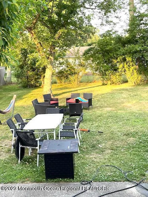 189 Whalepond Road Oakhurst, NJ 07755