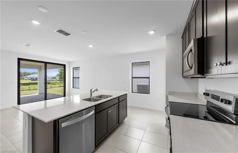 1222 Caloosa Cove Drive Labelle, FL 33935