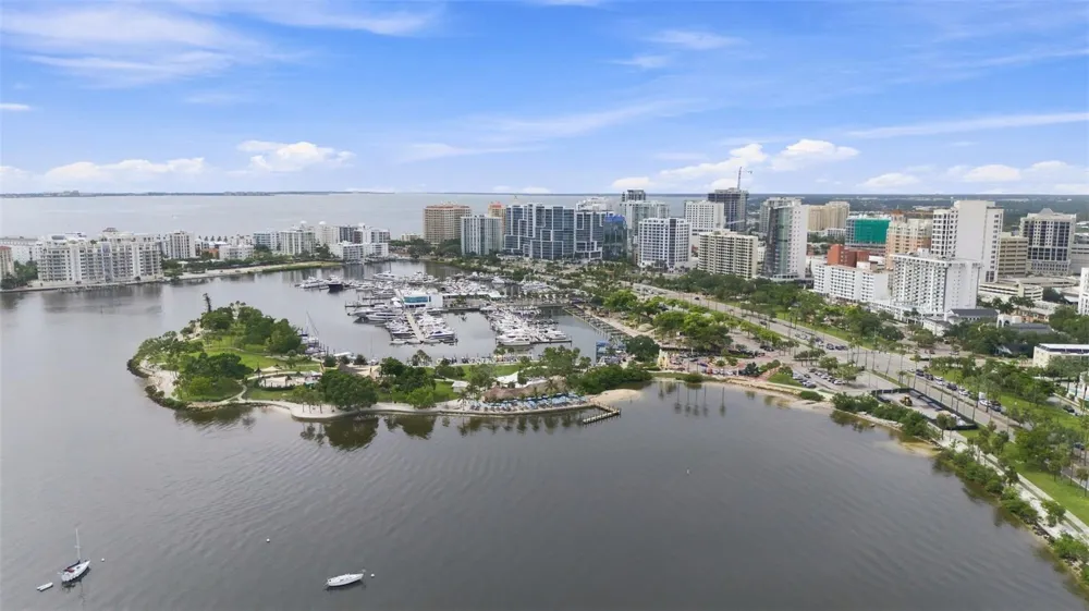 770 S PALM AVENUE #1804 Sarasota, FL 34236