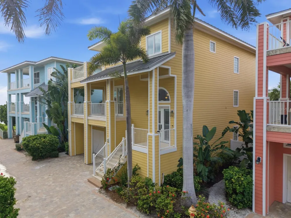 2718 GULF BOULEVARD #2 Indian Rocks Beach, FL 33785