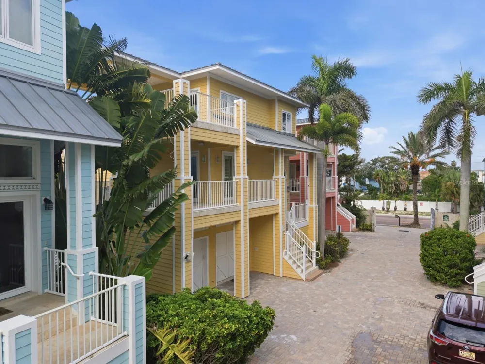 2718 GULF BOULEVARD #2 Indian Rocks Beach, FL 33785