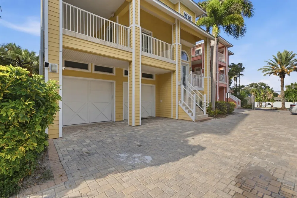 2718 GULF BOULEVARD #2 Indian Rocks Beach, FL 33785