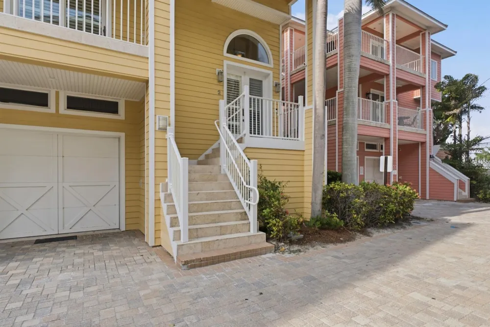 2718 GULF BOULEVARD #2 Indian Rocks Beach, FL 33785