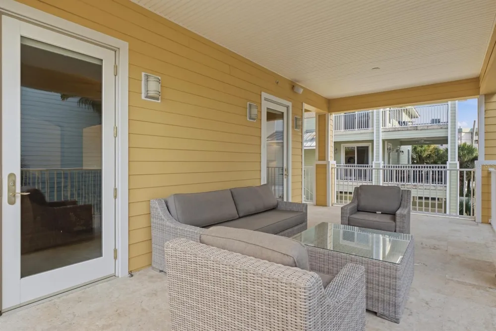2718 GULF BOULEVARD #2 Indian Rocks Beach, FL 33785