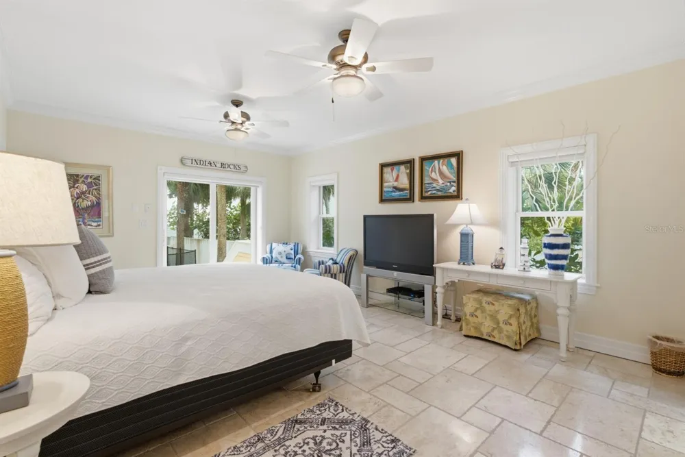 2718 GULF BOULEVARD #2 Indian Rocks Beach, FL 33785