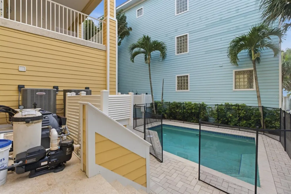 2718 GULF BOULEVARD #2 Indian Rocks Beach, FL 33785