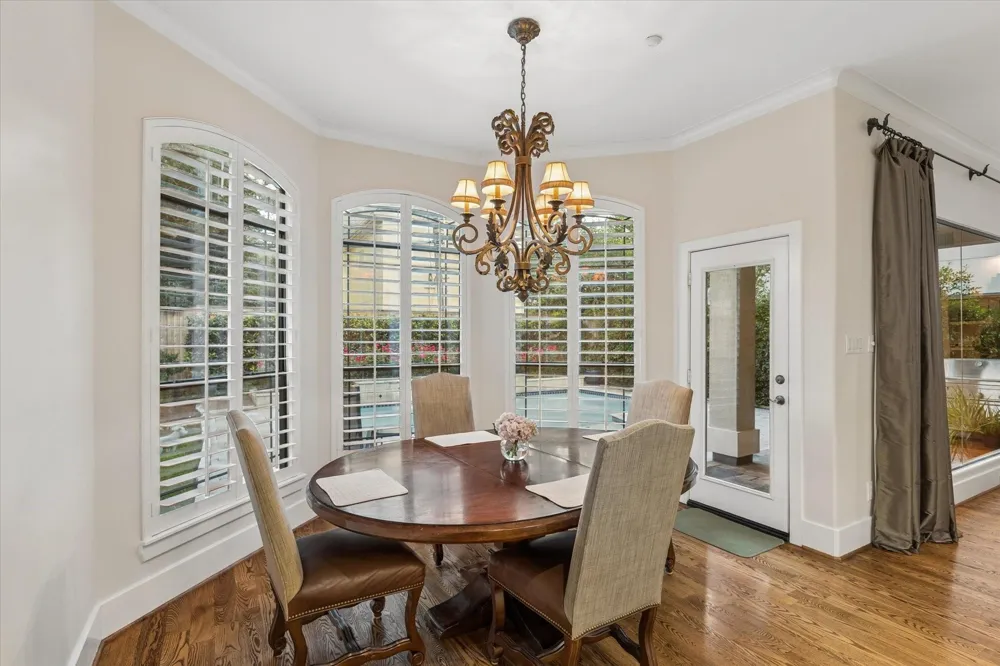 3411 Banbury Place Houston, TX 77027