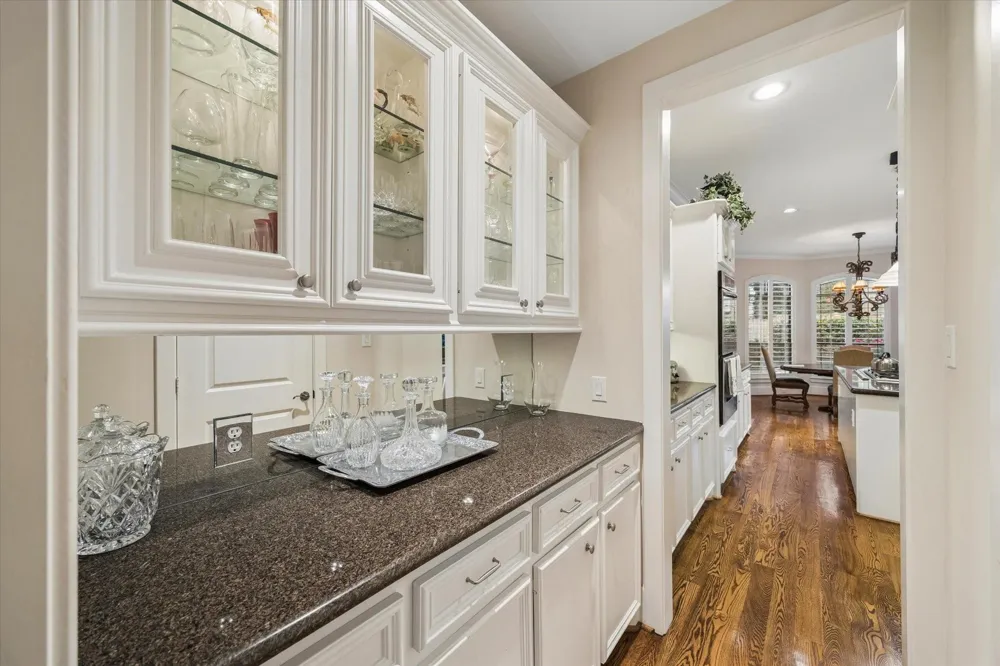 3411 Banbury Place Houston, TX 77027
