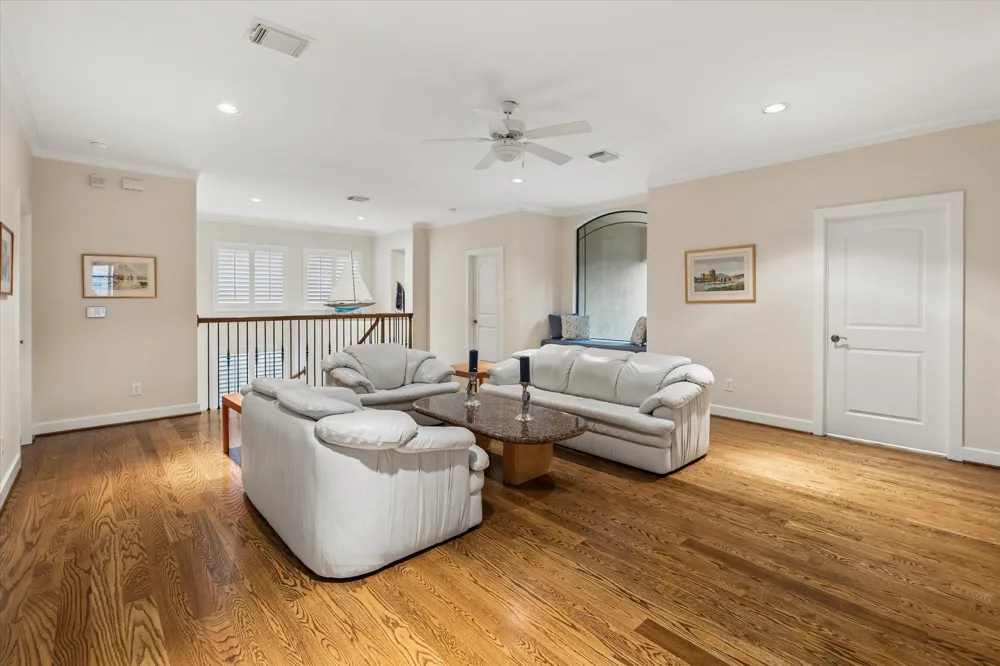 3411 Banbury Place Houston, TX 77027