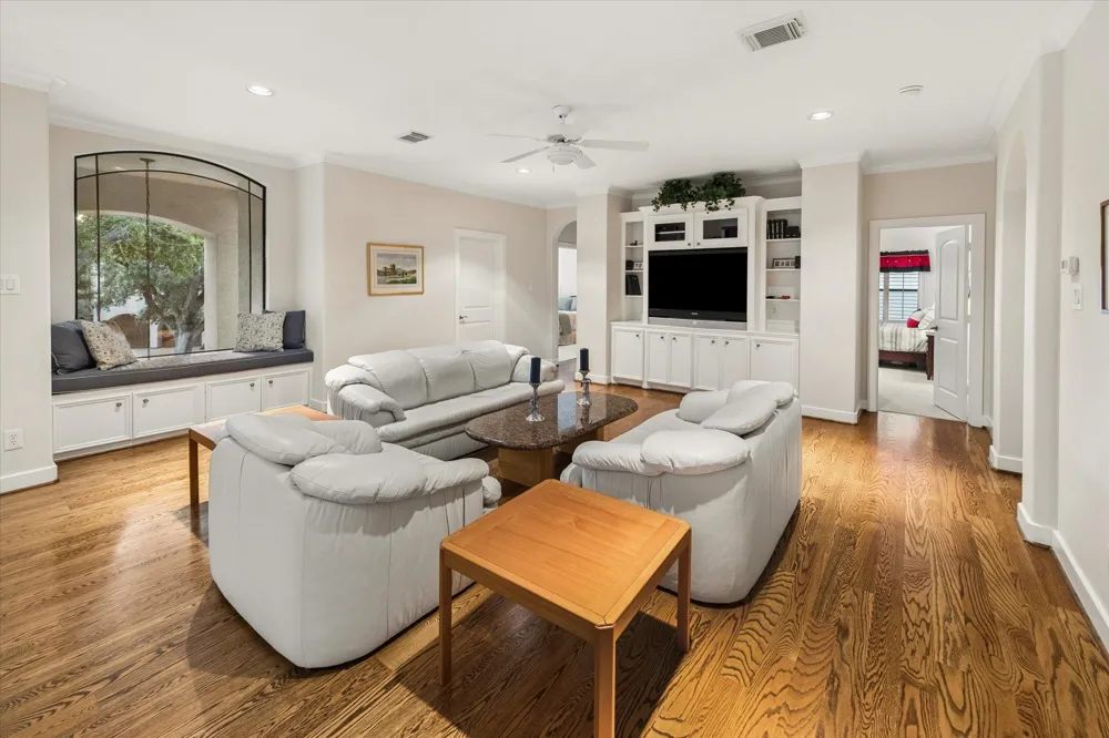 3411 Banbury Place Houston, TX 77027