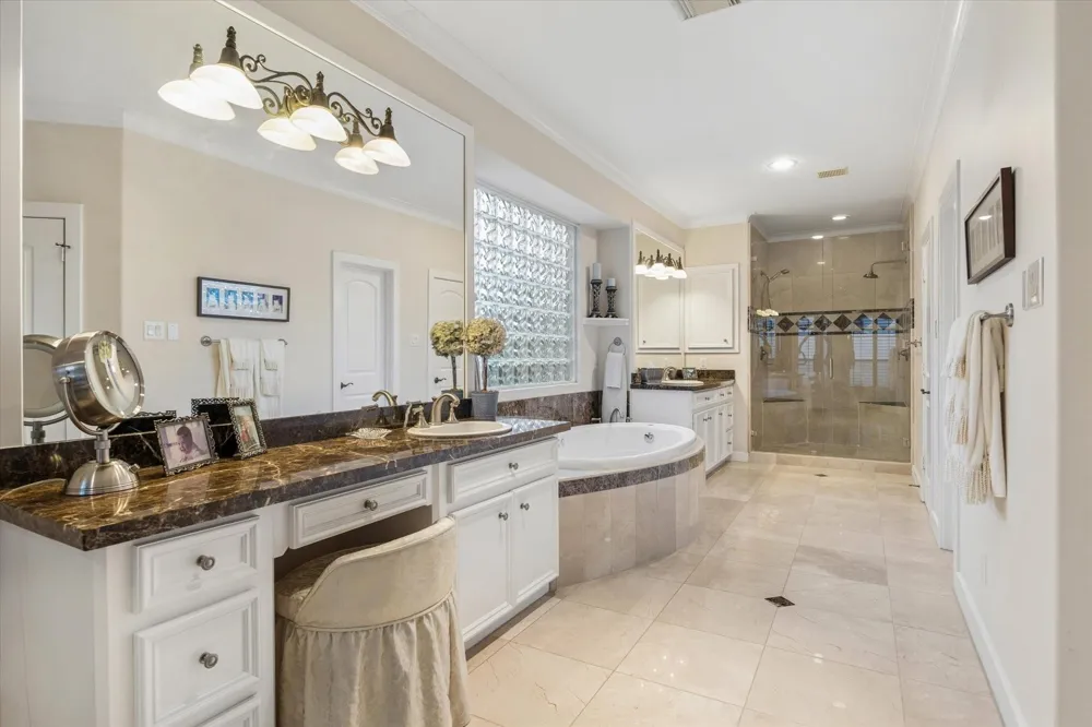 3411 Banbury Place Houston, TX 77027