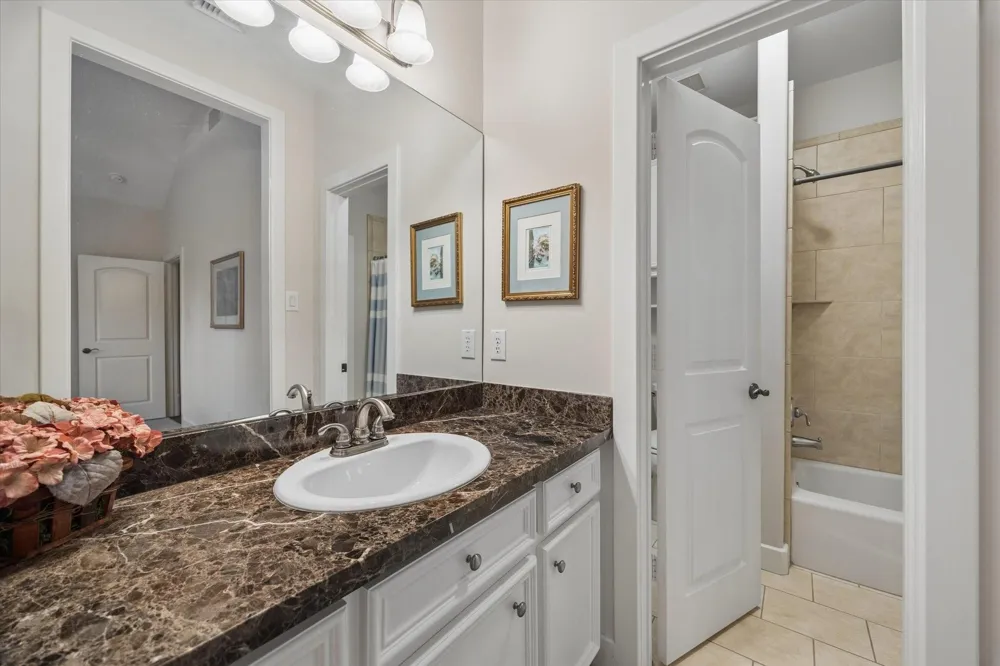 3411 Banbury Place Houston, TX 77027