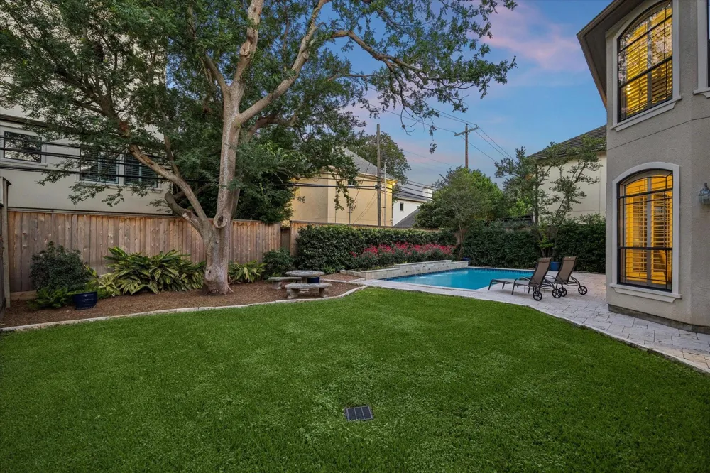 3411 Banbury Place Houston, TX 77027