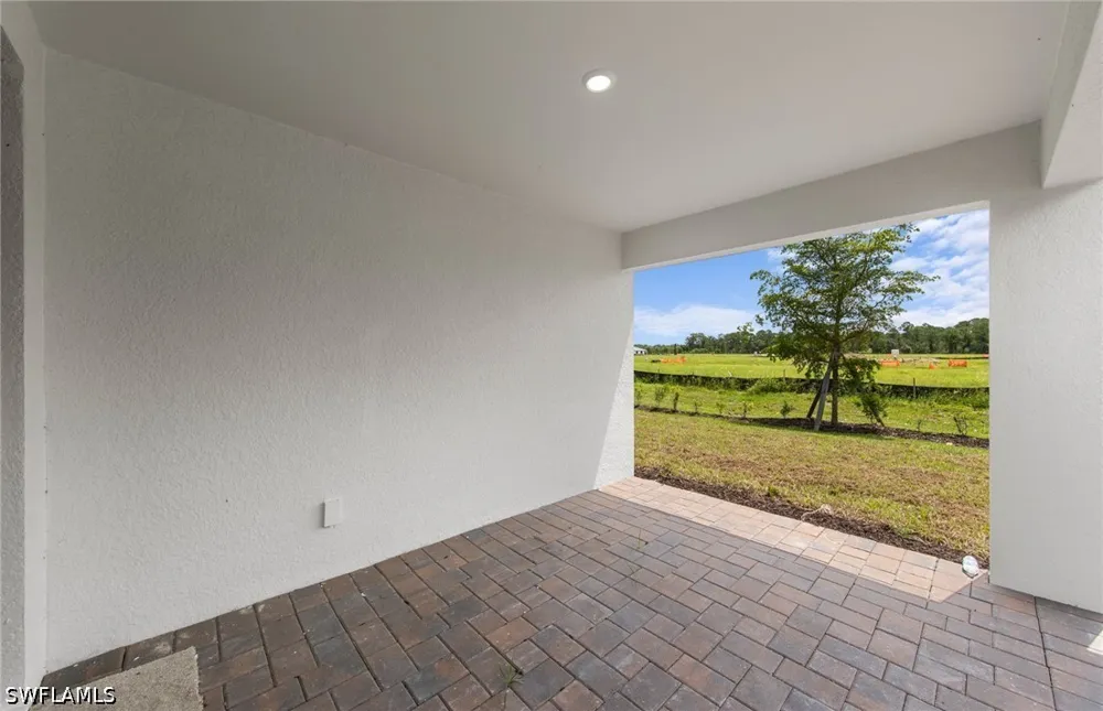 Caloosa Cove Drive Labelle, FL 33935