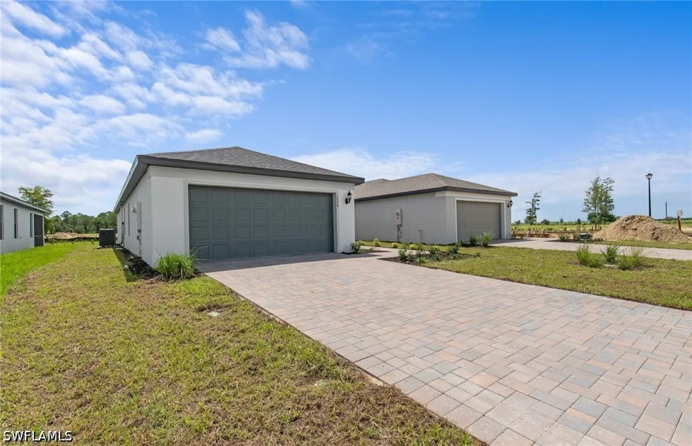 Caloosa Cove Drive Labelle, FL 33935