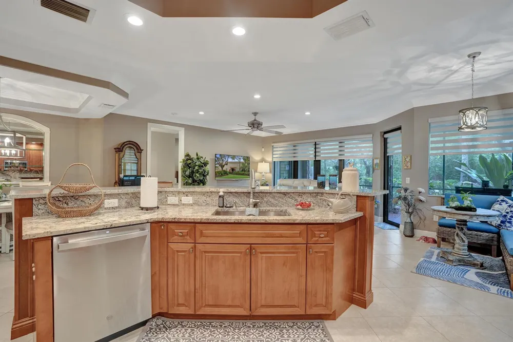 7570 Old Thyme Court #9C Parkland, FL 33076