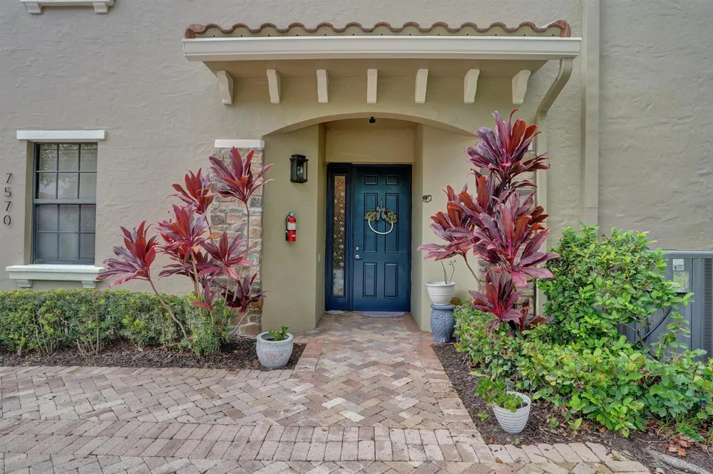 7570 Old Thyme Court #9C Parkland, FL 33076