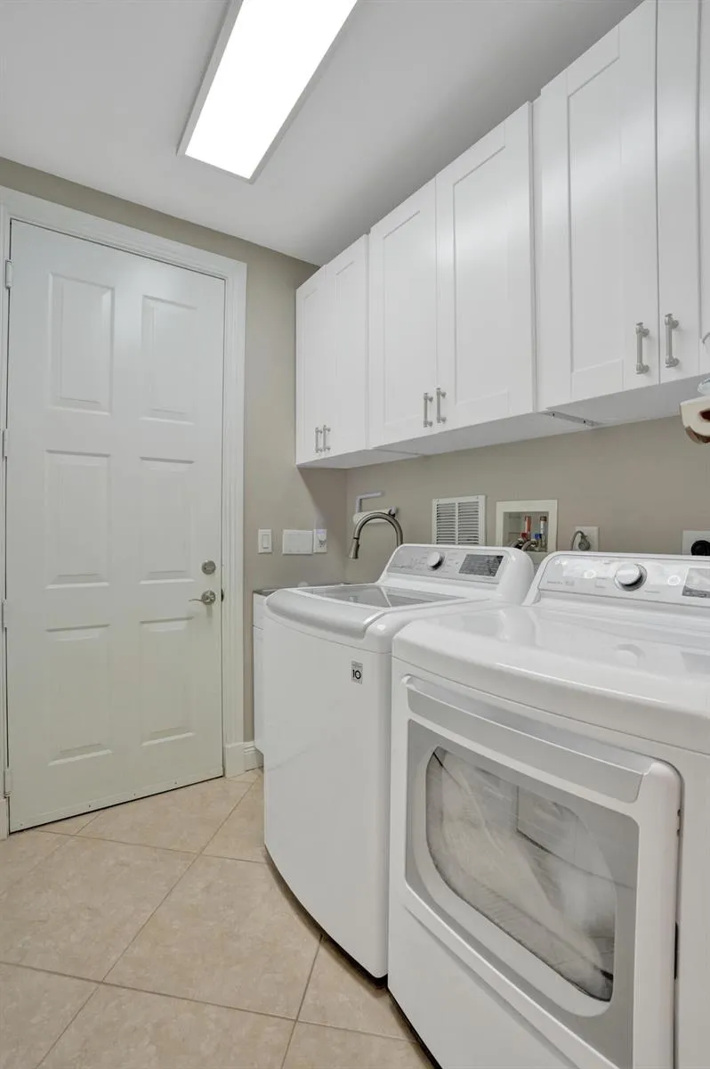 7570 Old Thyme Court #9C Parkland, FL 33076