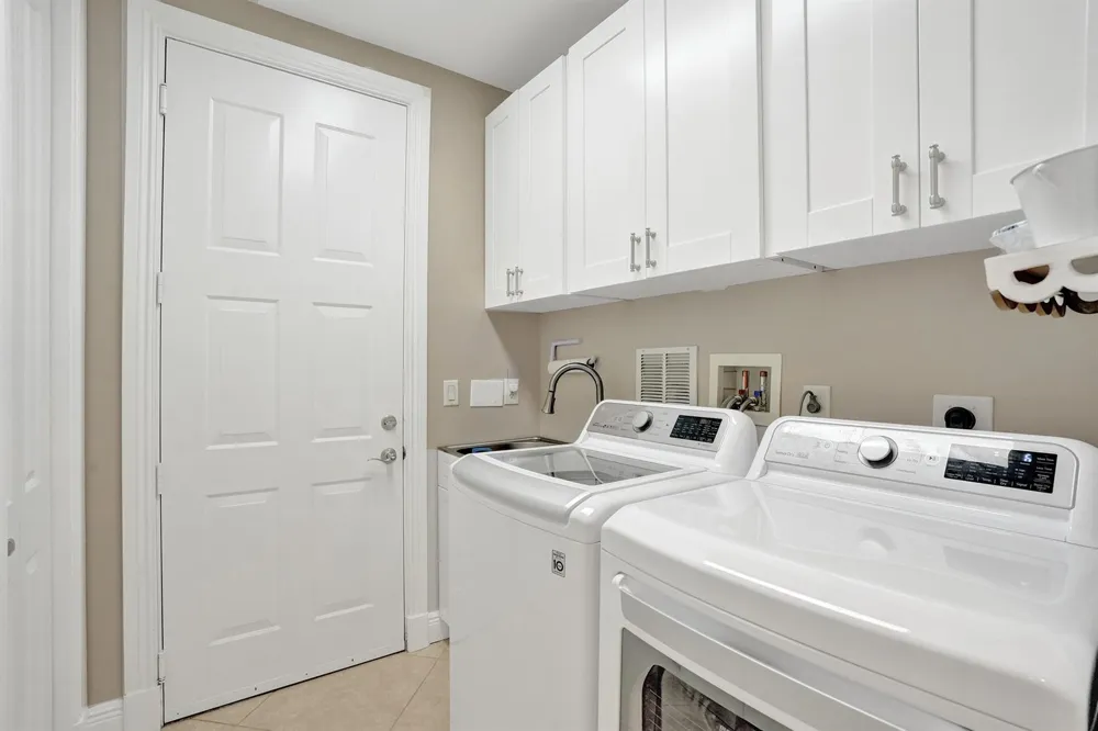 7570 Old Thyme Court #9C Parkland, FL 33076