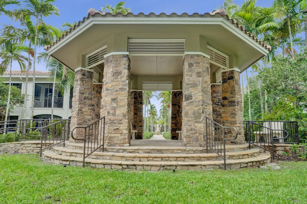 7570 Old Thyme Court #9C Parkland, FL 33076