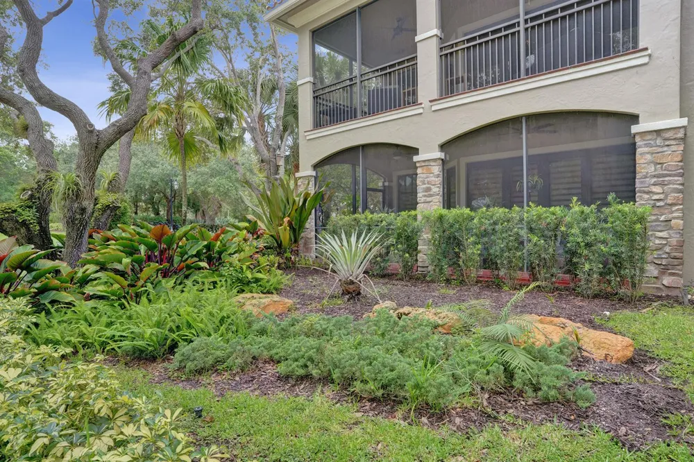 7570 Old Thyme Court #9C Parkland, FL 33076