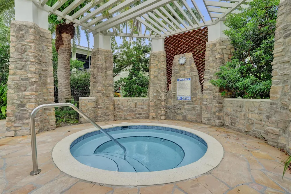 7570 Old Thyme Court #9C Parkland, FL 33076