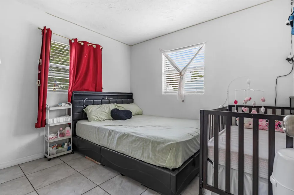 1810 16th Court Fort Pierce, FL 34950