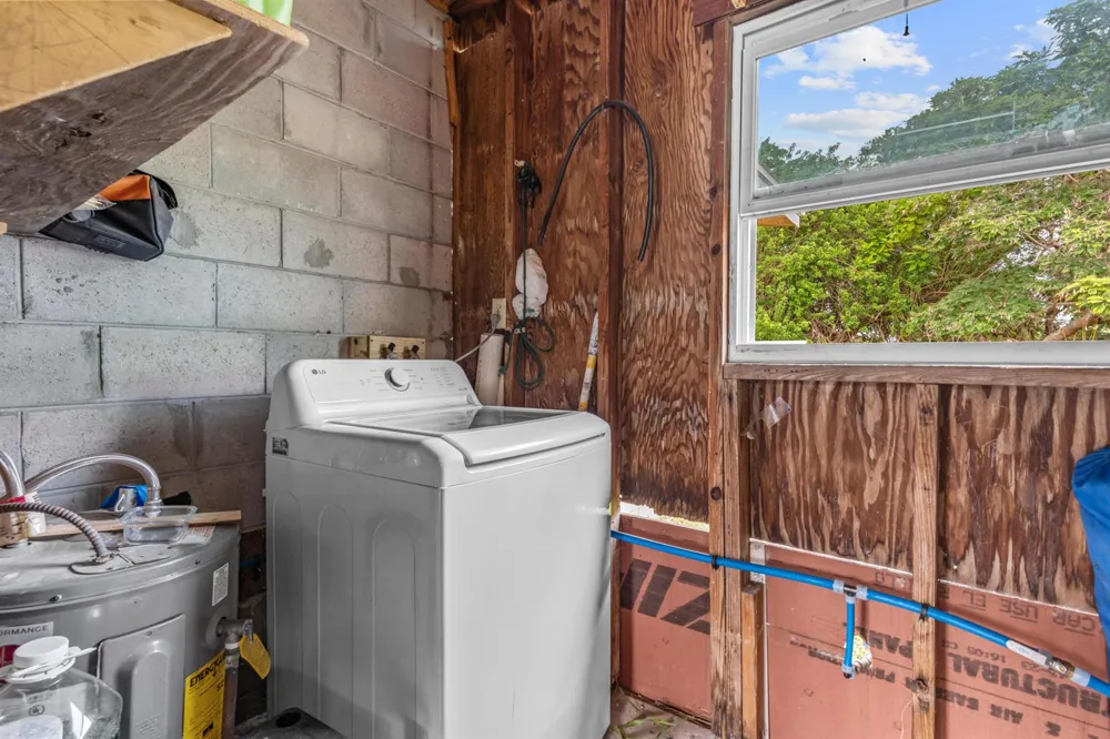 1810 16th Court Fort Pierce, FL 34950