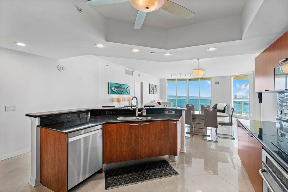 2650 Lake Shore Drive #1906 Riviera Beach, FL 33404