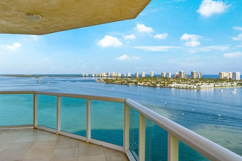 2650 Lake Shore Drive #1906 Riviera Beach, FL 33404