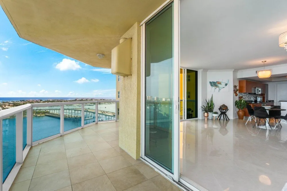 2650 Lake Shore Drive #1906 Riviera Beach, FL 33404