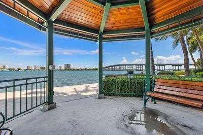 2650 Lake Shore Drive #1906 Riviera Beach, FL 33404