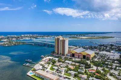 2650 Lake Shore Drive #1906 Riviera Beach, FL 33404