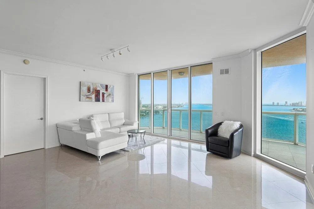 2650 Lake Shore Drive #1906 Riviera Beach, FL 33404
