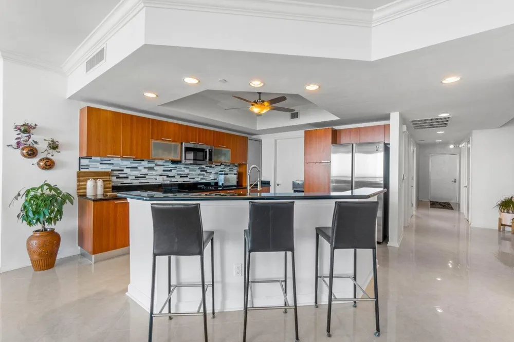 2650 Lake Shore Drive #1906 Riviera Beach, FL 33404